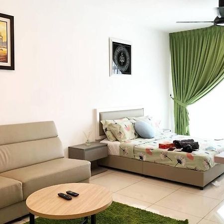 Zy Studio @ Evo Soho Bangi Astro Wifi Netflix Buitenkant foto